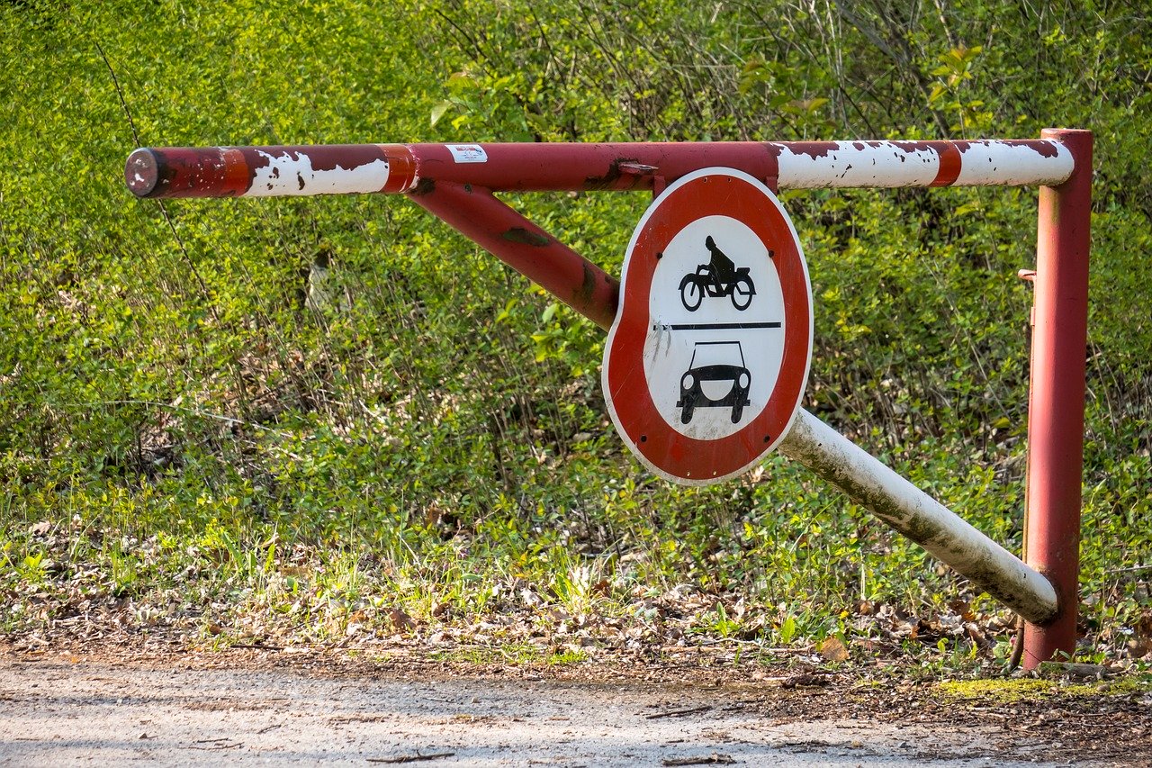 turnpike, barrier, forbidden passage
